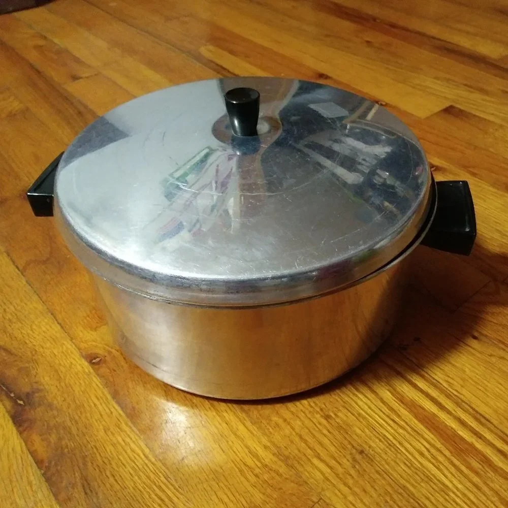Vintage Regal Ware 5 quart QT Aluminum pot /pan